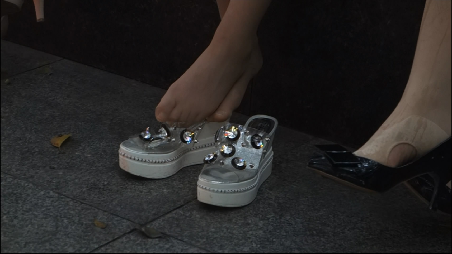 streetsnapnylon[00 00 37][20181204 232829 3]